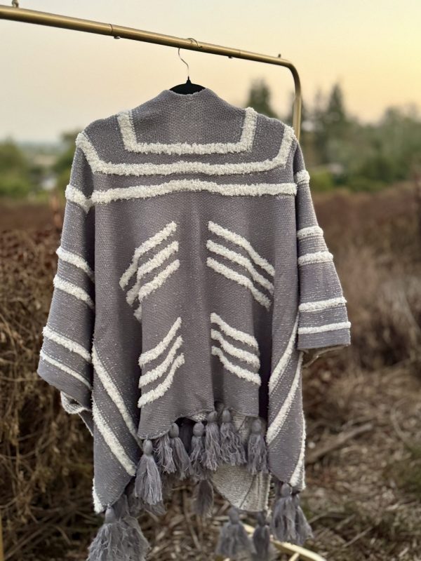 5052305_GREY I LOVE YOU A LATTE KIMONO WITH THICK TASSELS_(FW24)_B 5052305_GREY I LOVE YOU A LATTE KIMONO WITH THICK TASSELS_(FW24)_B