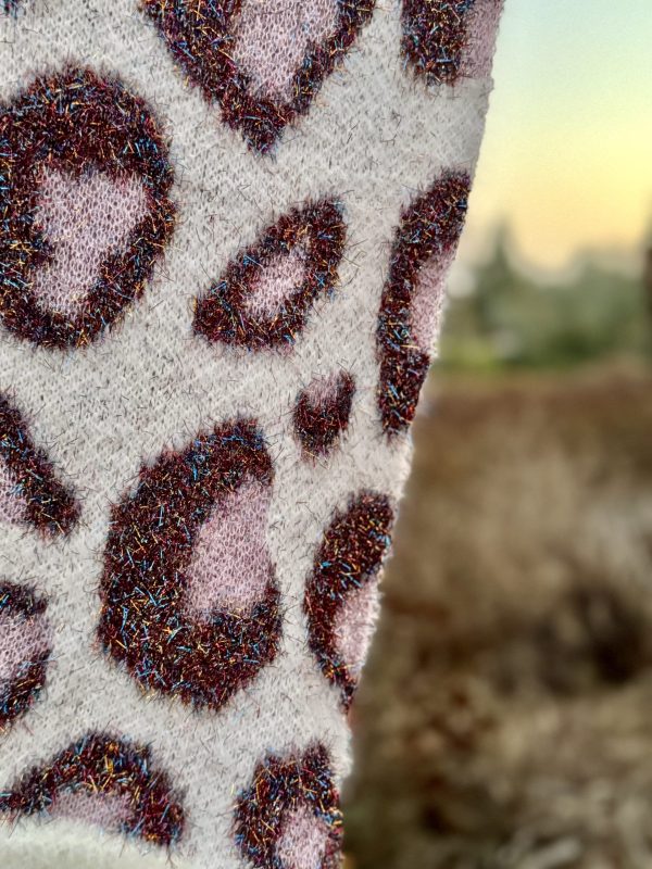 5100739_IVORY HOLIDAY GLAMOUR LEO SWEATER-KIMONO_(FW24)_C 5100739_IVORY HOLIDAY GLAMOUR LEO SWEATER-KIMONO_(FW24)_C