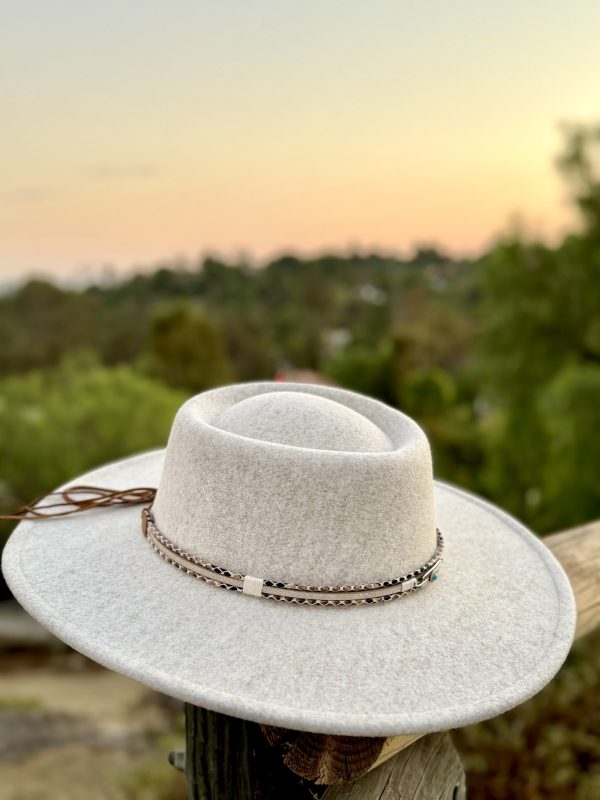 5103053_OATMEAL DUNDEE FEDORA HAT_(FW24)_A Oatmeal Dundee Fedora Hat