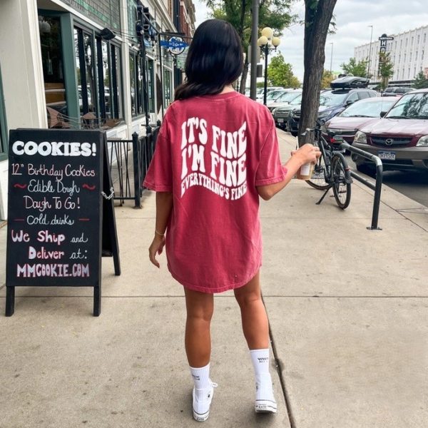 HV0001 TO HV0004_S TO XL_ROSE EVERYTHING IS FINE GRAPHIC TEE_(SS24_CB)_B HV0001 TO HV0004_S TO XL_ROSE EVERYTHING IS FINE GRAPHIC TEE_(SS24_CB)_B