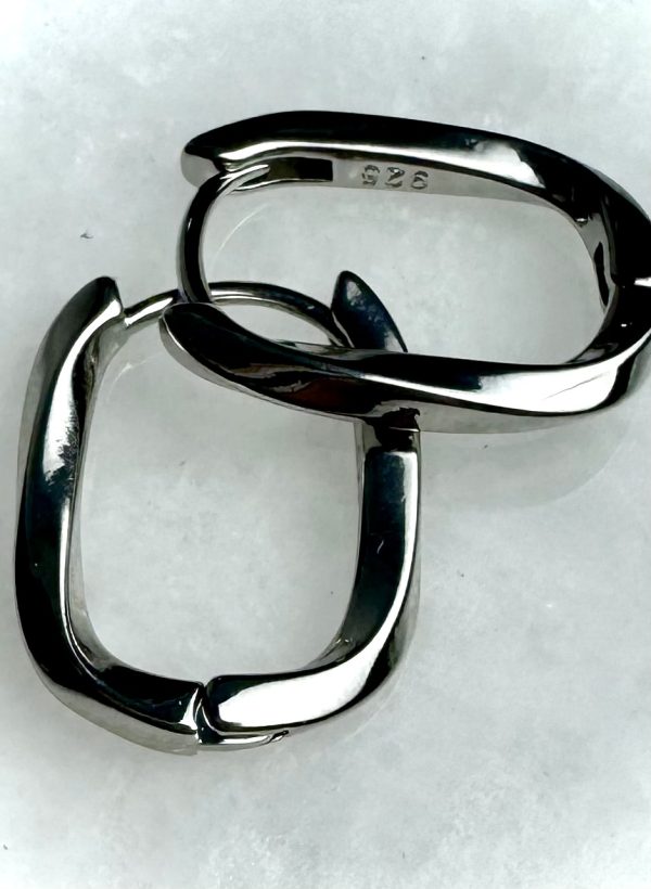 ME-24080-RH_MINI CUT CHAIN RECTANGULAR EARRINGS_(FW24)_B ME-24080-RH_MINI CUT CHAIN RECTANGULAR EARRINGS_(FW24)_B