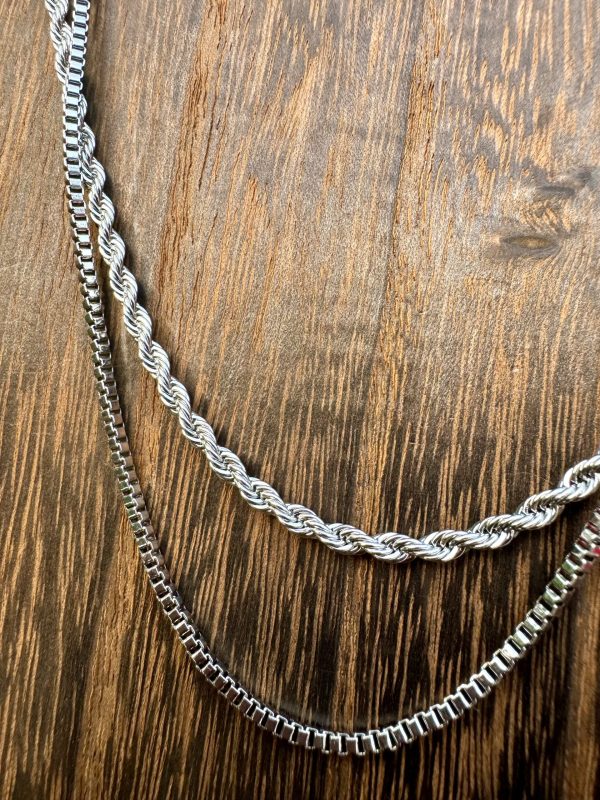 MN-220052-LTAG_FIGARO AND SNAKE LINK NECKLACE DUO_(FW24)_B (1) MN-220052-LTAG_FIGARO AND SNAKE LINK NECKLACE DUO_(FW24)_B (1)