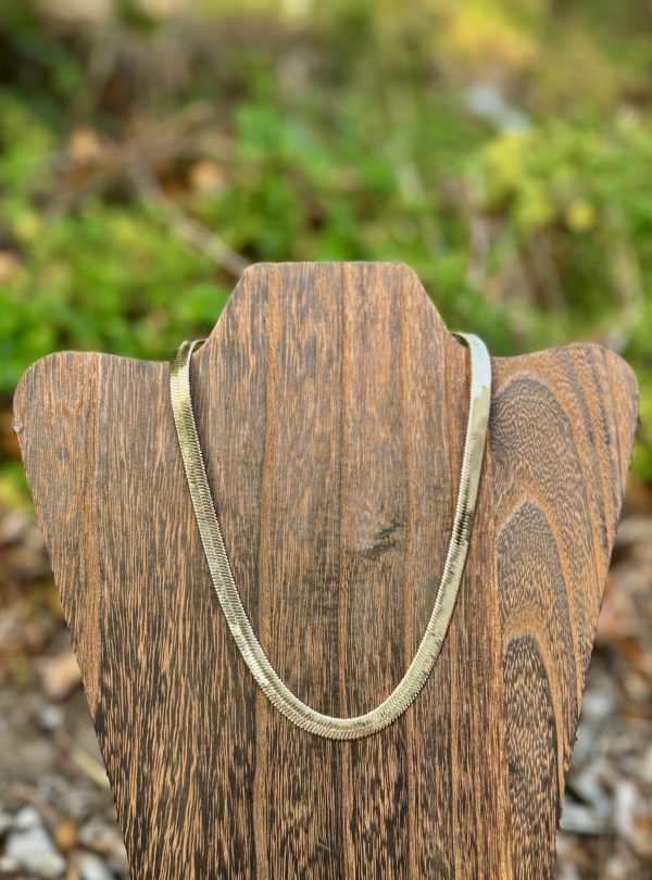 MN-220117-LTAG_SNAKE CHAIN LINK NECKLACE_(FW24)_A Snake Chain Link Necklace