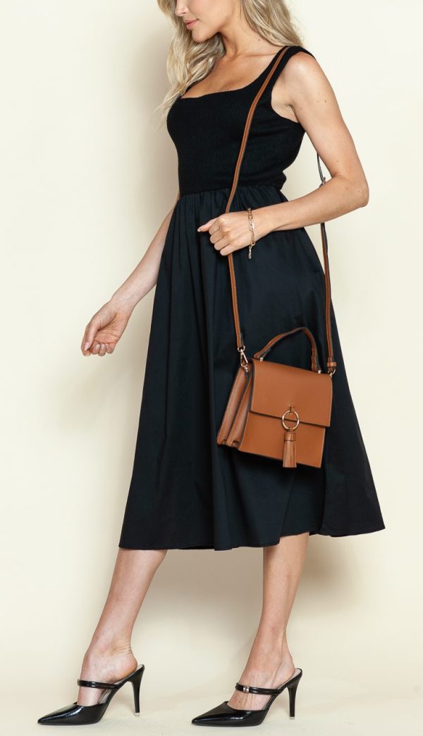 MW00002_COGNAC FASHION RING TASSEL FLAP_(SS24_CB)_B MW00002_COGNAC FASHION RING TASSEL FLAP_(SS24_CB)_B